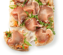 С пармской ветчиной