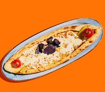 Пиде с курицей и сыром