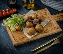 Шампиньоны на мангале с фирменным соусом