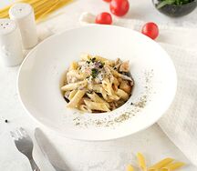 Фетучини с курицей и грибами