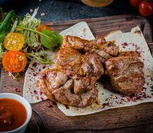 Шашлык из ягненка на мангале