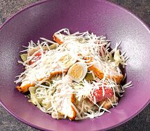 Цезарь с курицей