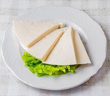 Сыр Сулугуни