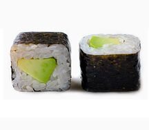 Маки с авокадо