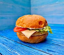 Чикенчиз барбекю бургер