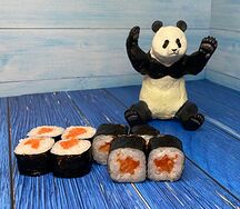 Ролл с лососем