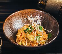 Wok Лапша по-сингапурски с креветками
