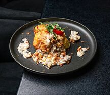 Пюре с куриной котлетой и грибами