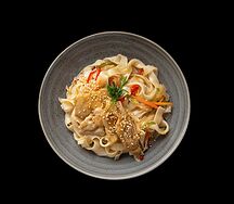 Рисовая лапша с курицей