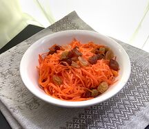 Салат Морковка с изюмом