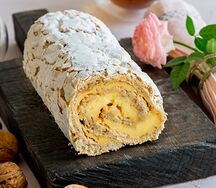 Рулет с заварным кремом и грецким орехом