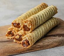 Вафельные трубочки с вареной сгущенкой