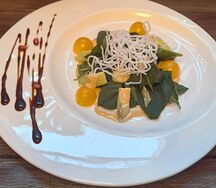 Салат со шпинатом и авокадо