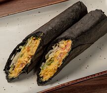 Шаурма куриная с соусом карри