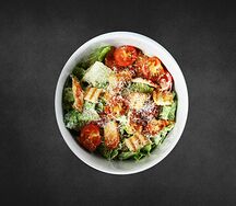 Салат Цезарь с курицей