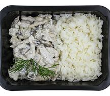 Курица по-строгановски с рисом басмати