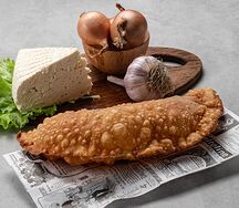 Чебурек с сыром