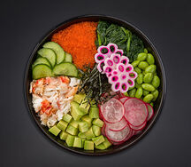 Поке с камчатским крабом