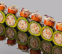 Ролл сашими из камчатского краба с авокадо