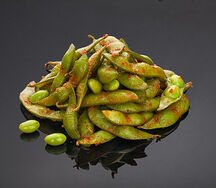 Эдамамэ в остром соусе