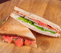 Сэндвич с лососем