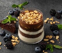 Трайфл Сникерс