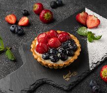 Корзиночка Клубника-голубика