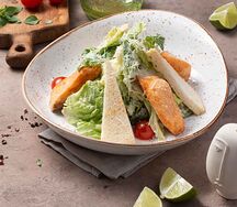 Цезарь с жареной семгой