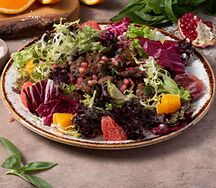 Теплый салат с куриной печенью