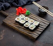 Ролл с угрем