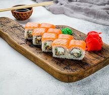 Ролл Филадельфия с угрем