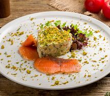 Салат Оливье с лососем