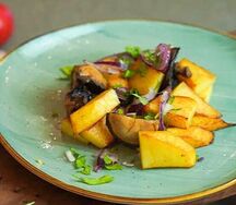 Грибы, жаренные с картофелем и луком