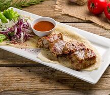 Шашлык из cвинoй шейки