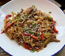 Вок с говядиной