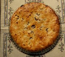 Большой осетинский пирог с курицей и сыром