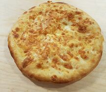 Хачапури по-имеретински большой