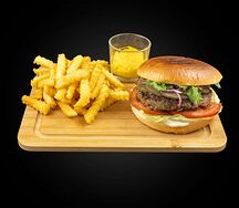 Бургер с бараниной и копчёным сыром комбо