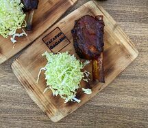 Томленое говяжье ребро с трюфельной капустой