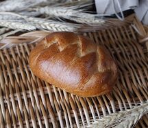 Пирожок с зеленым луком и яйцом