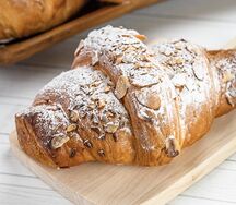 Круассан с миндалем и миндальным кремом (замороженные)