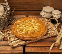 Пирог с ветчиной и сыром