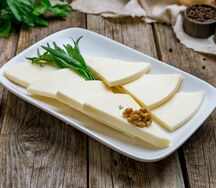 Сыр сулугуни молочный