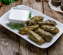 Долма в винoградных листьях