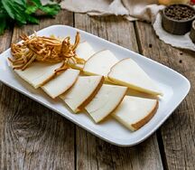 Сулугуни копченый