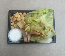 Салат цезарь с курицей