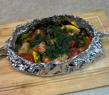 Сёмга, запечённая с овощами