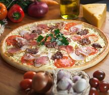 Пицца Мясное ассорти