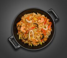 Рис Вок с морепродуктами в соусе терияки