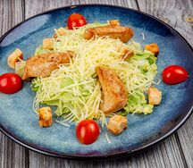 Цезарь с курицей